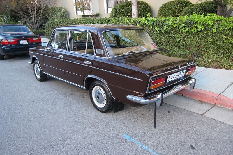 Illustration for article titled For $11,500, Wanna Whole Lada Love